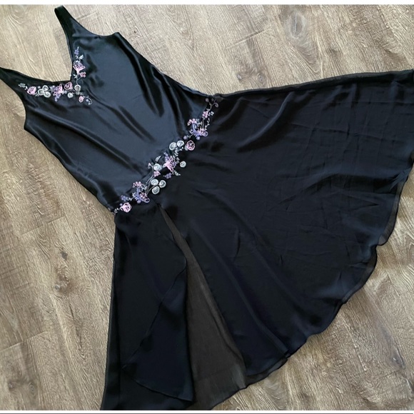 NWOT Vintage Fantasies By Morgan Taylor Satin Maxi Nightgown - Picture 2 of 15